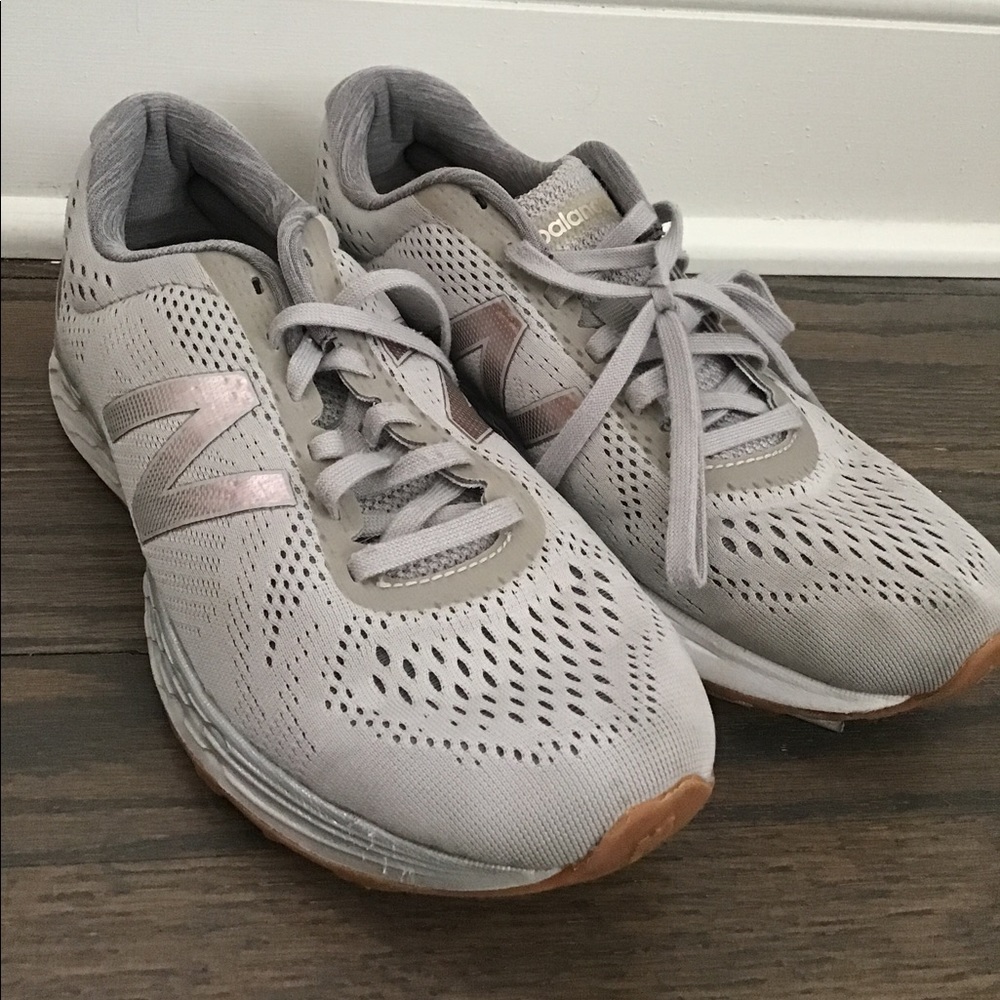 New Balance Tennis Shoes